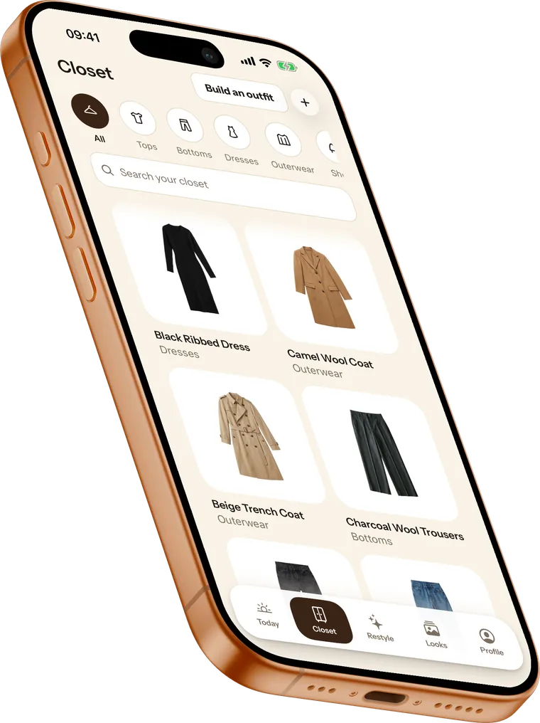 Closet screen with dresses, coats and trousers in a grid